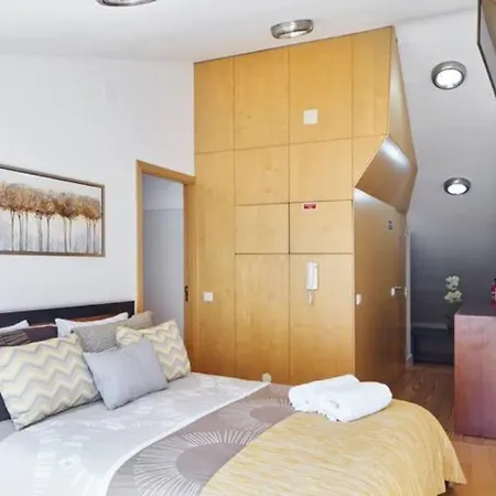 R3 - Lovers - Portugal Dos Pequenitos